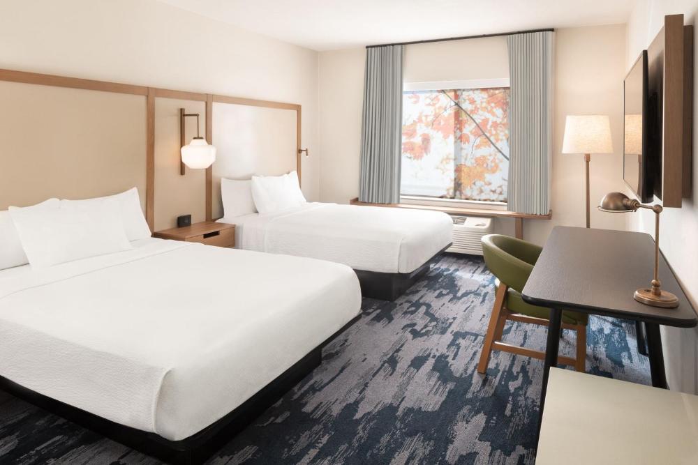 Queen Room with Two Queen Beds interior